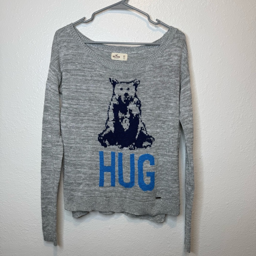 Hollister Crewneck Gray Bear Hug Sweater Long Sleeve Preppy Size Extra Small